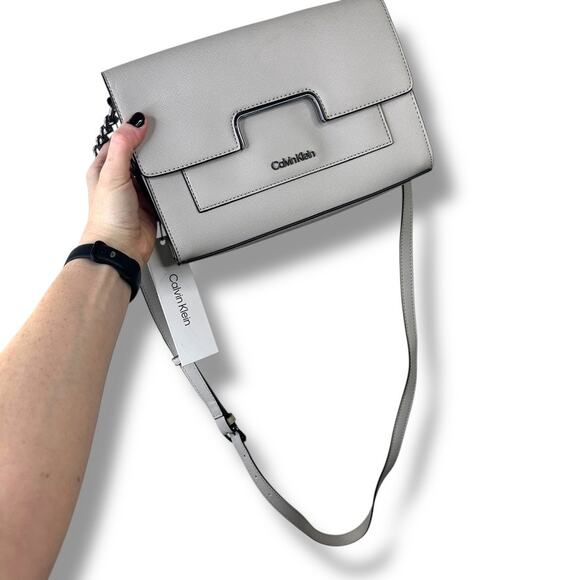 Calvin Klein NWT Dove Grey Finley Saffiano Flap Sleek Classy Crossbody Bag - Picture 11 of 12
